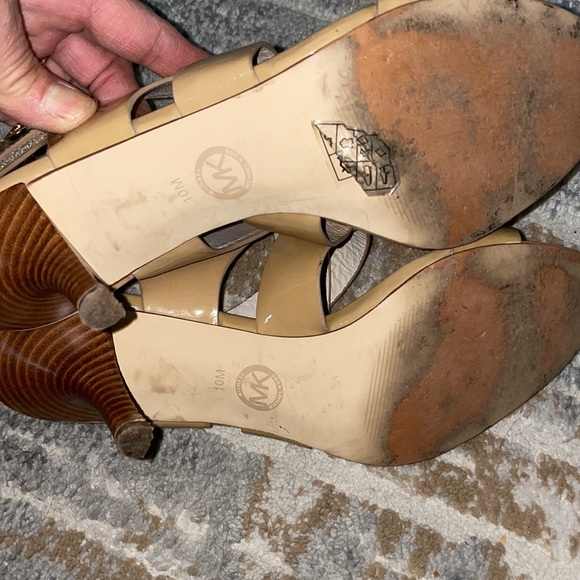 ๐ MICHAEL MICHAEL KORS SHOES - Picture 5 of 7